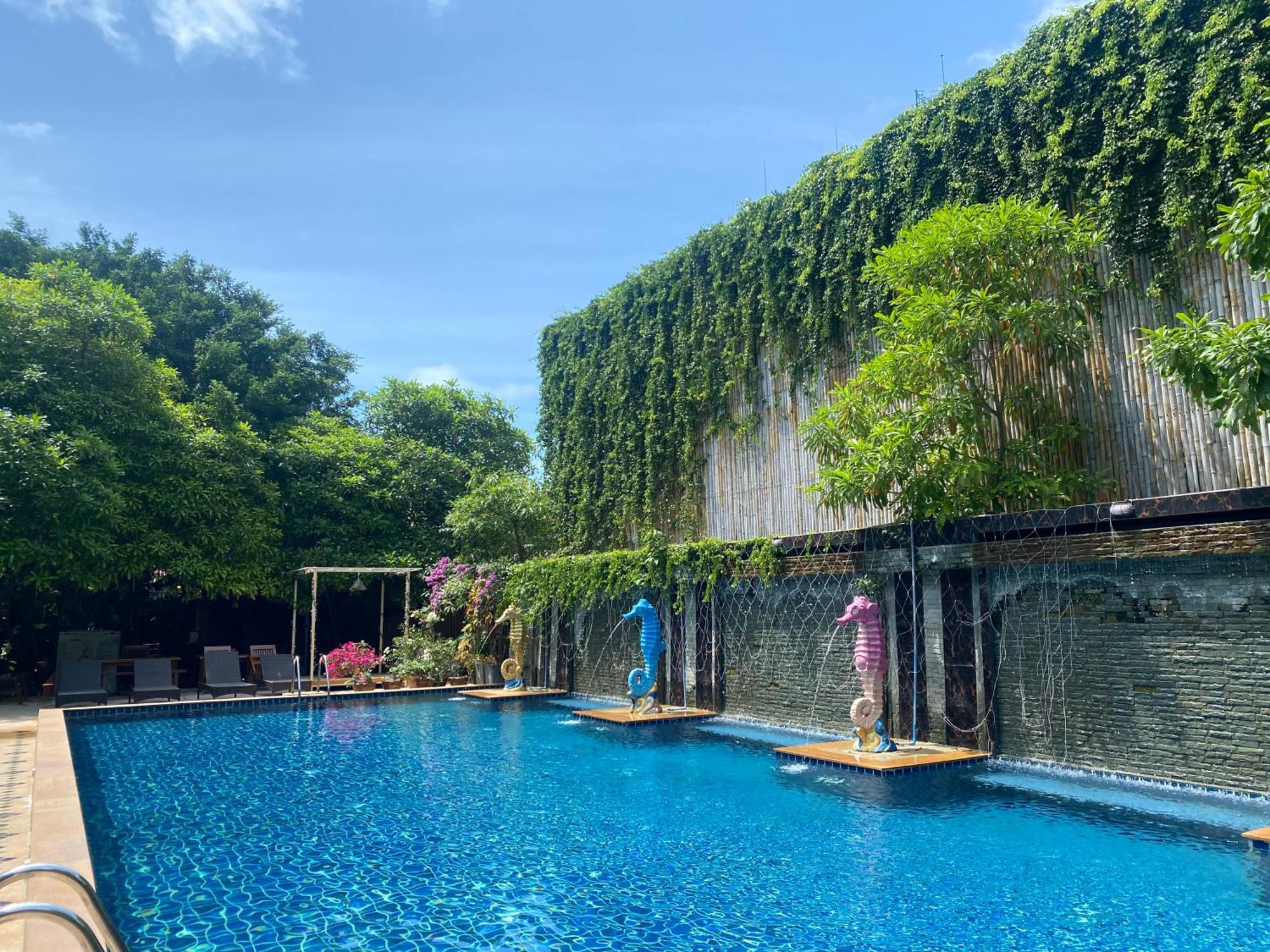 Phi Phi Maiyada Resort Exterior photo