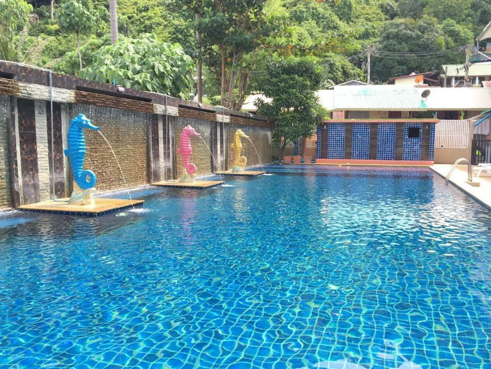Phi Phi Maiyada Resort Exterior photo